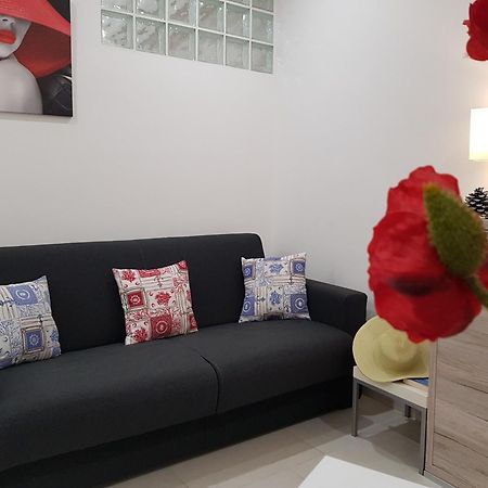 Martin Holiday Apartments Giardini Naxos Ruang foto