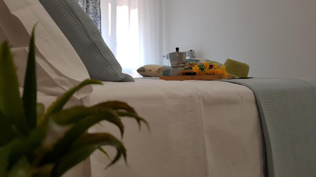 Martin Holiday Apartments Giardini Naxos Bagian luar foto