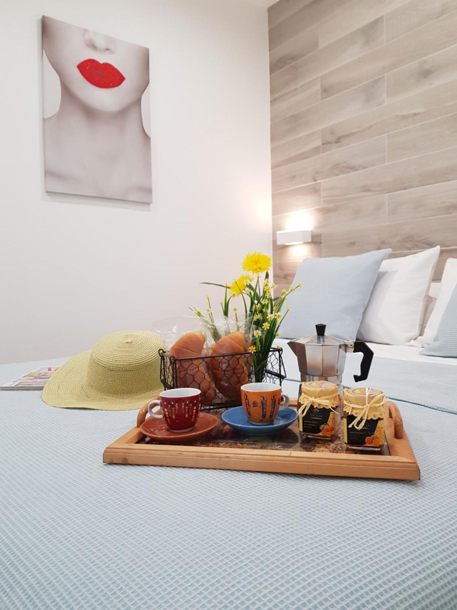 Martin Holiday Apartments Giardini Naxos Ruang foto